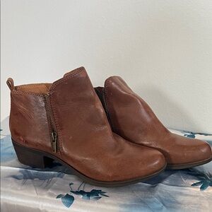 Lucky Brand Tan Leather Ankle Booties